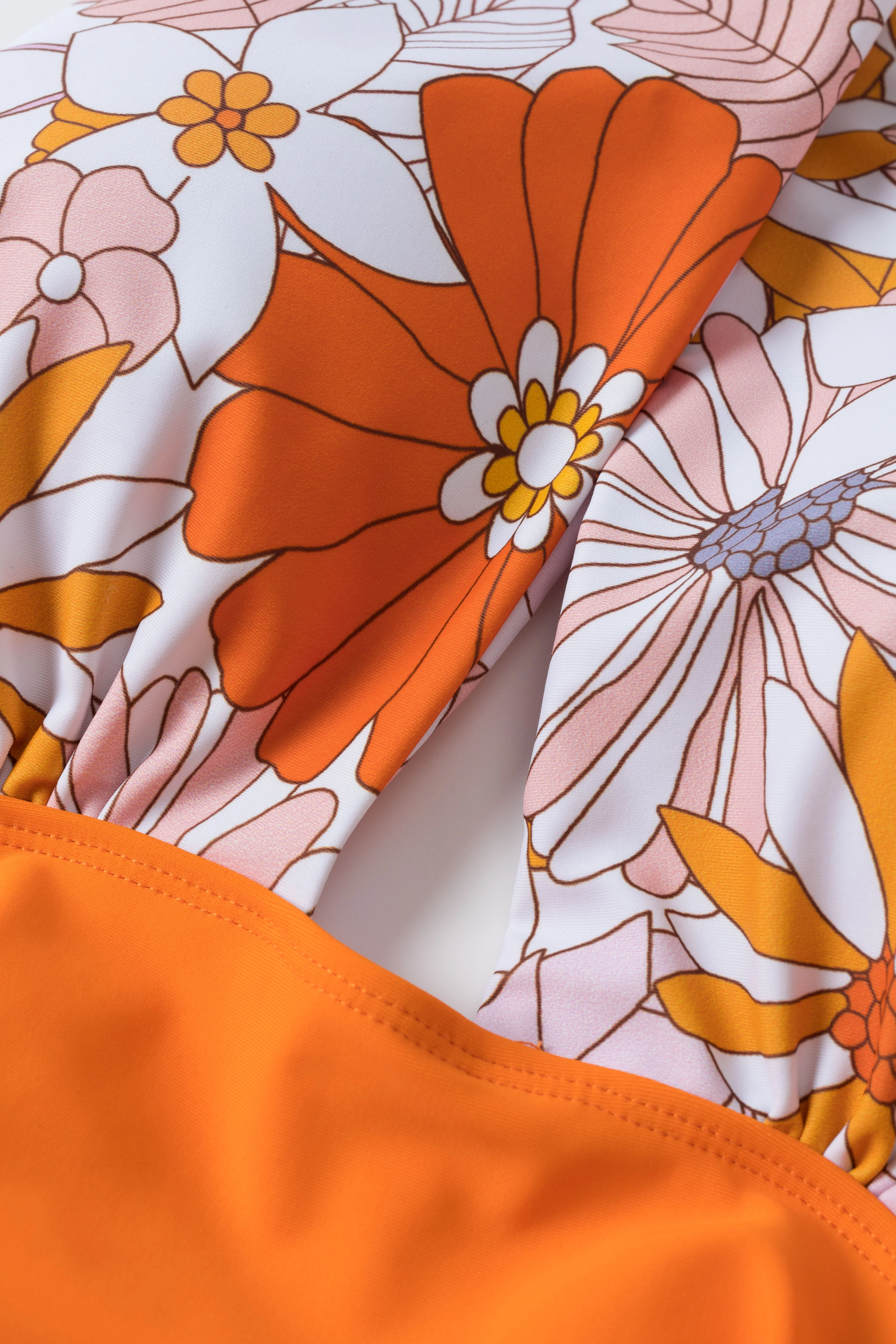 1950s Bow Tie Floral Cross Straps Swimsuit - Image 10