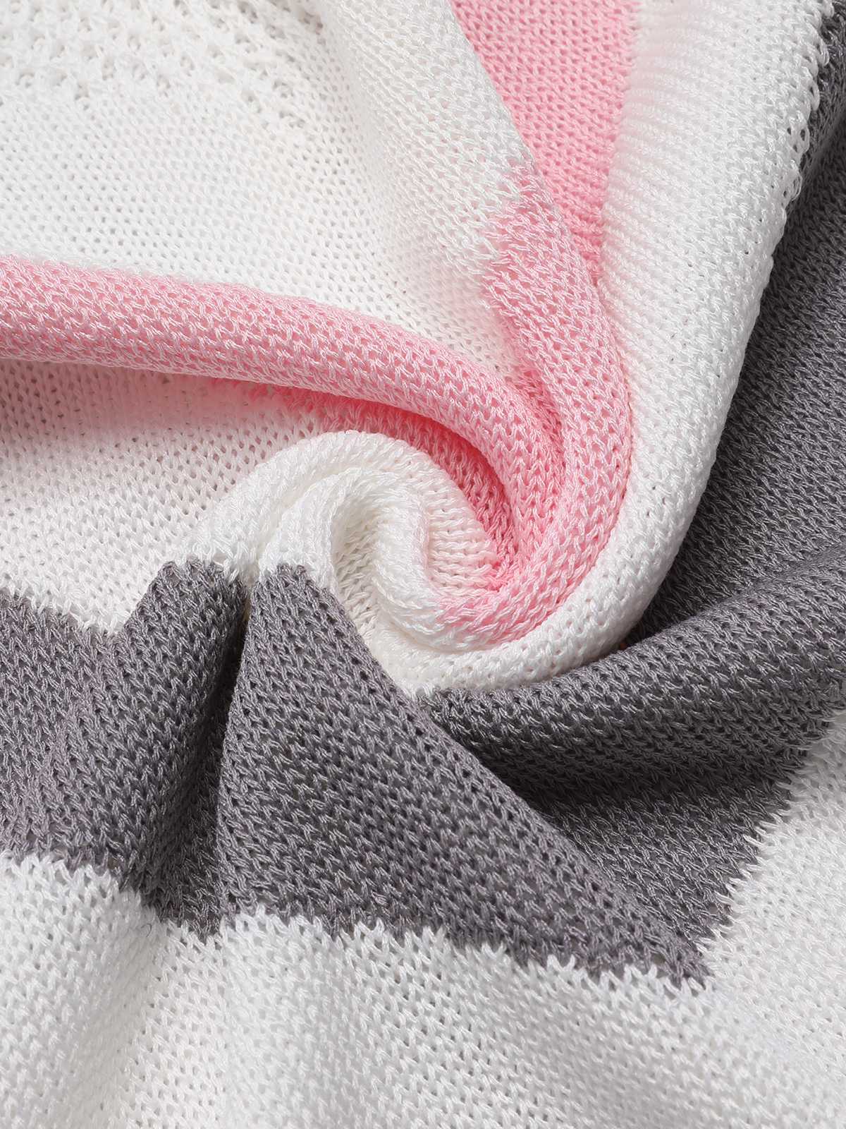 1950s Cutout Knitted Sleeveless Tops - Image 5