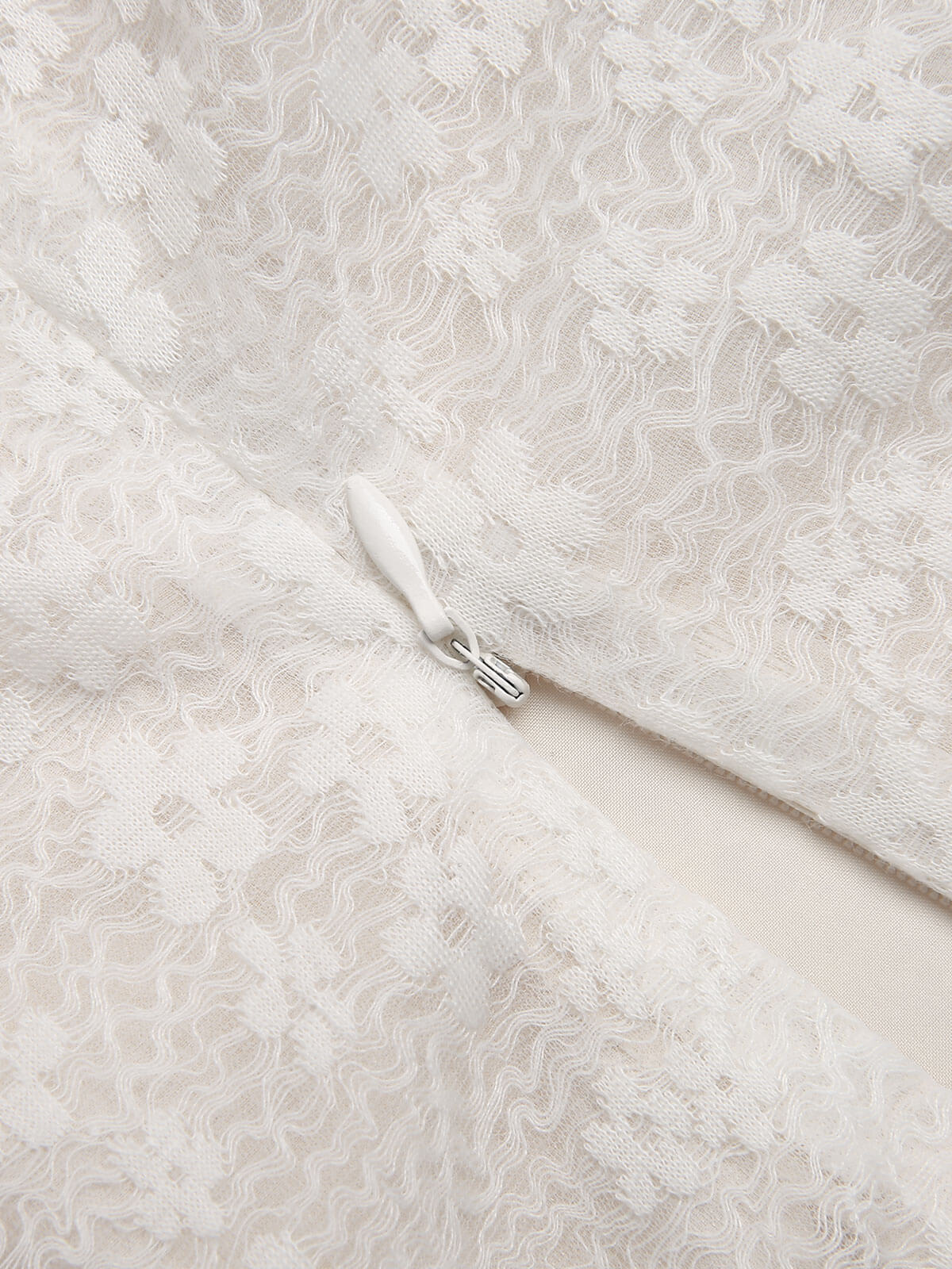 1950s Beige Lace Puff Sleeve Button Blouse - Image 6