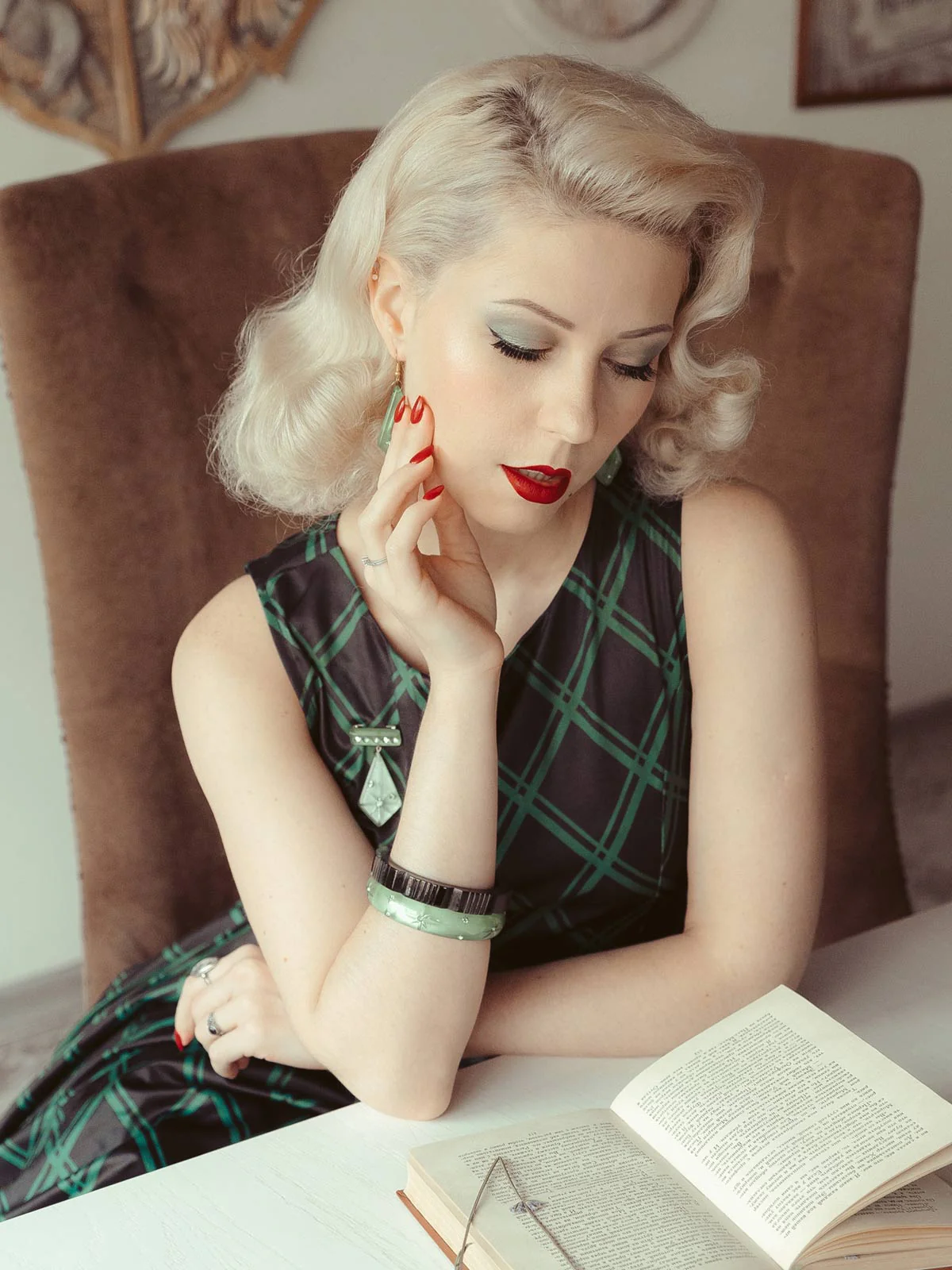 Green 1950s Plaid Belted Swing Dress - Image 10