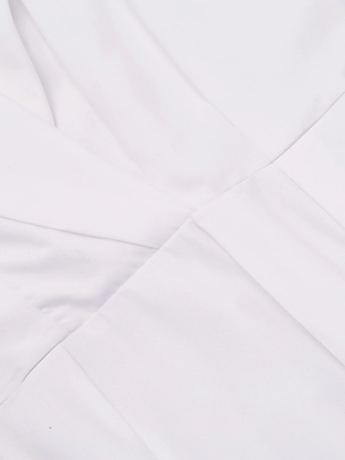 White 1950s Halter Belted Swing Dress - Image 6