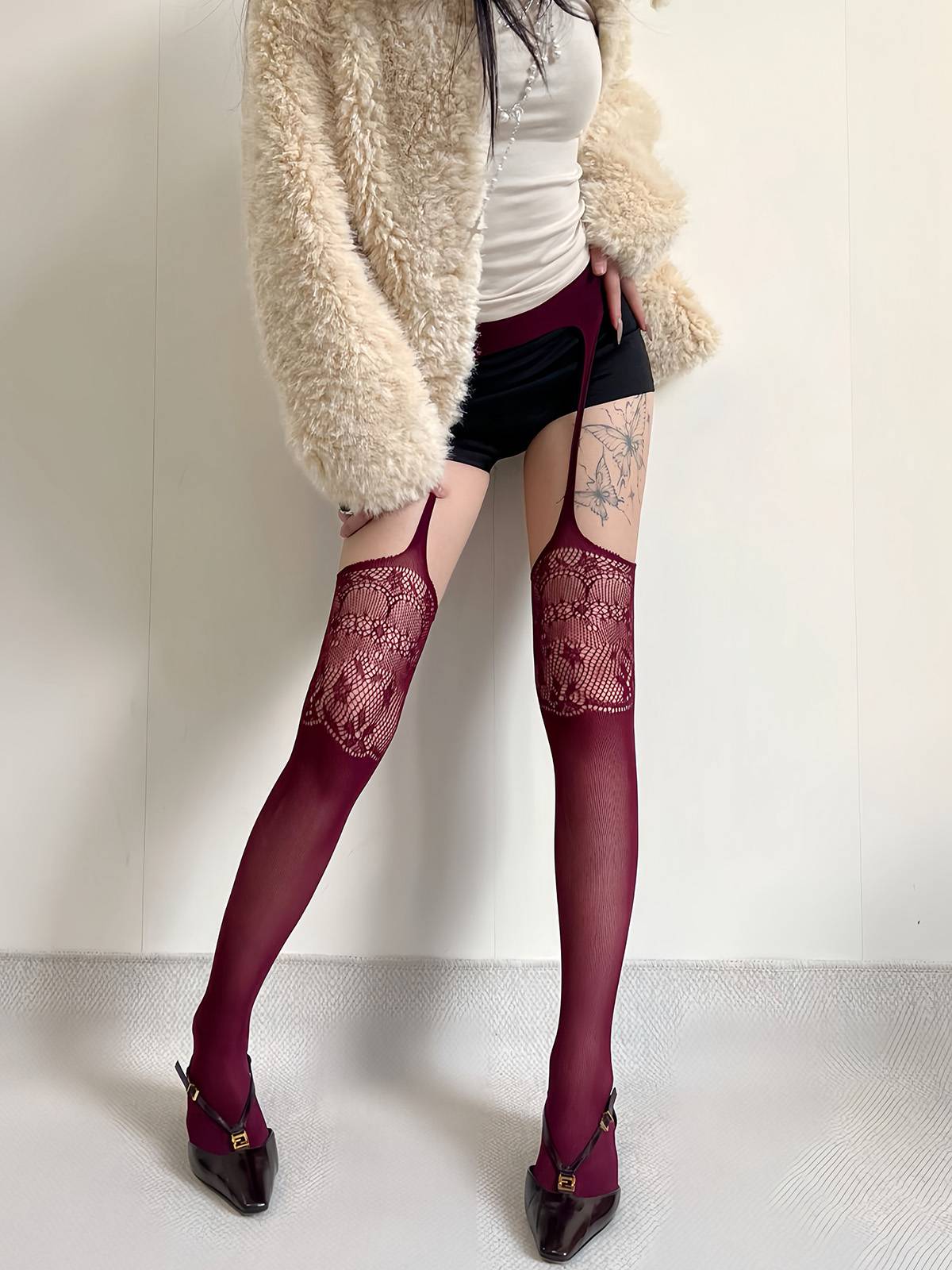 Vintage Lace Solid Suspender Pantyhose - Image 8