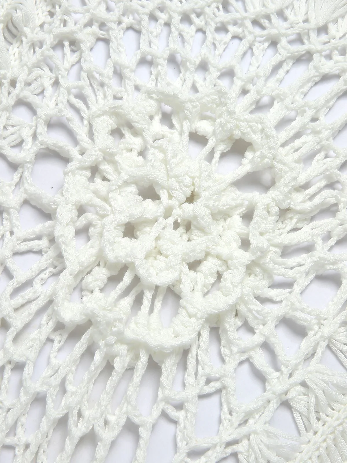 White 1950s Knitted Tassel Hollow Cover-Up - Image 4