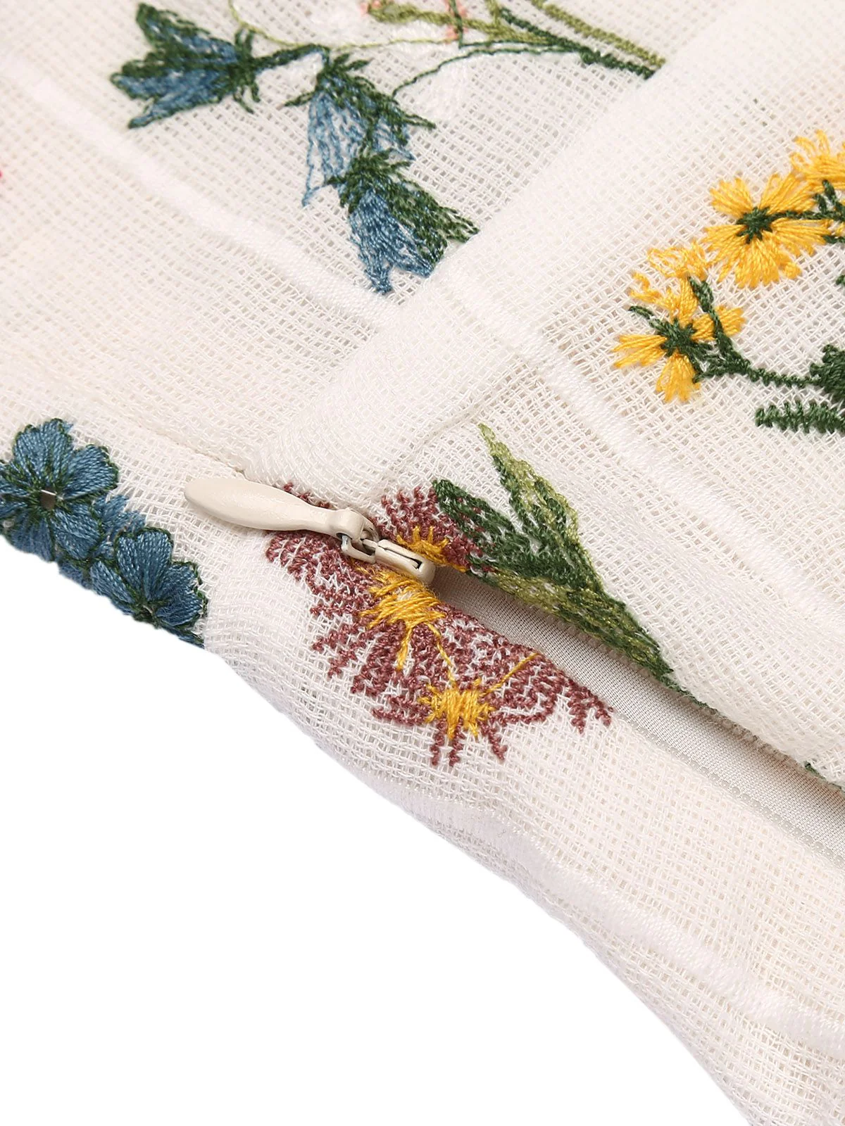 White 1950s Floral Embroidery Crop Top - Image 6